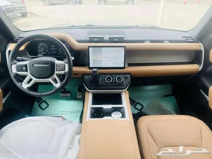 عرض خاص لاند روفر ديفندر HSE V6 فل 2025 7