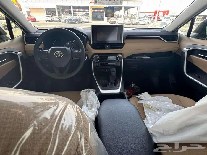 تويوتا راف فور فتحه 2000 cc ابيض موديل 2025 9