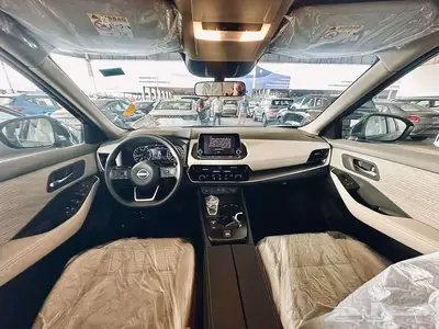 نيسان اكستريل 2025 ستاندر بيترومين دبل 7 مقاعد كاش وتمويل 10