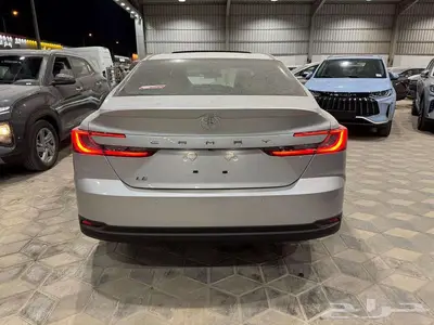 تيوتا كامري LE بنزين 2025 ( كاش وتقسيط ) 3