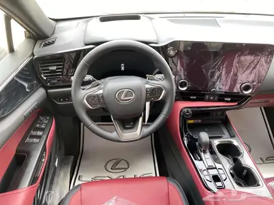 لكزس NX 350CC بنزين 2025 رماادي داخلي احمر. 23