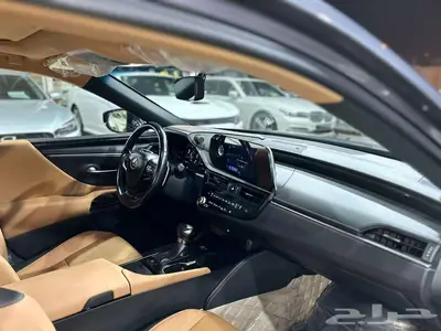 لكزس ES350 موديل 2023 بنزين 6