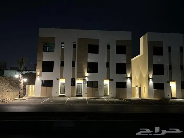 مشروع كامل للإيجار 30 تاون هاوس او البيع كامل 5