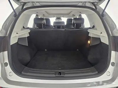 ام جي ZS LUX 2022 8