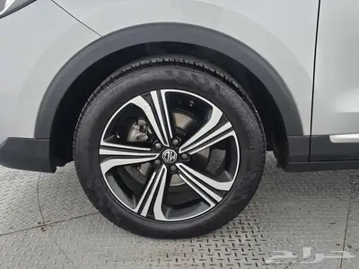 ام جي ZS LUX 2022 3