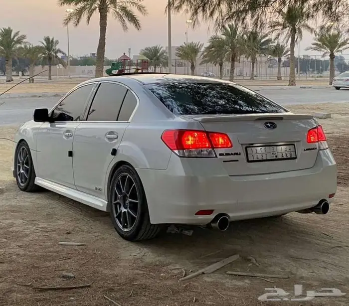سوبارو 2011 ليجاسي GT 5