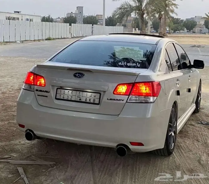 سوبارو 2011 ليجاسي GT 1
