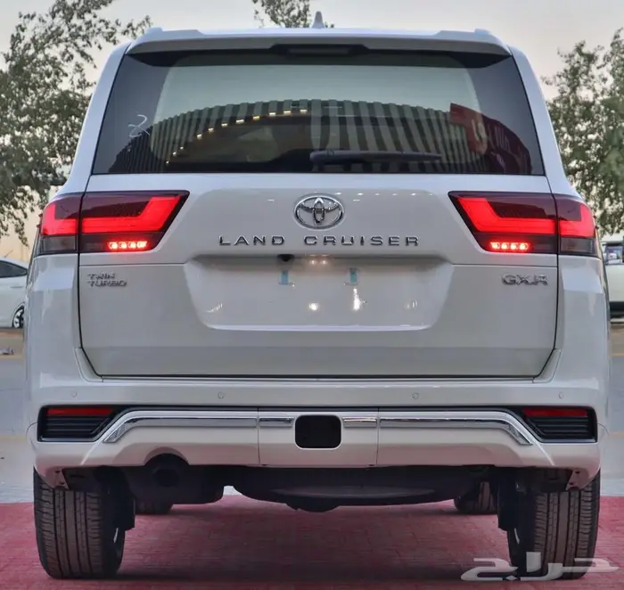 تويوتا لاندكروزر ( GXR 4 )بنزين موديل 2025 سعودي بنوك وشركات 5