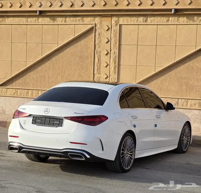 مرسيدس C300 2023 ممشي 22 الف 5