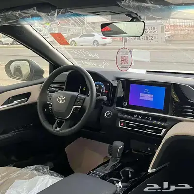 تويوتا كامري ال اي هايبرد 2025 1