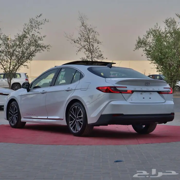 تويوتا كامرى قراندى 2025 كاش واقساط 19