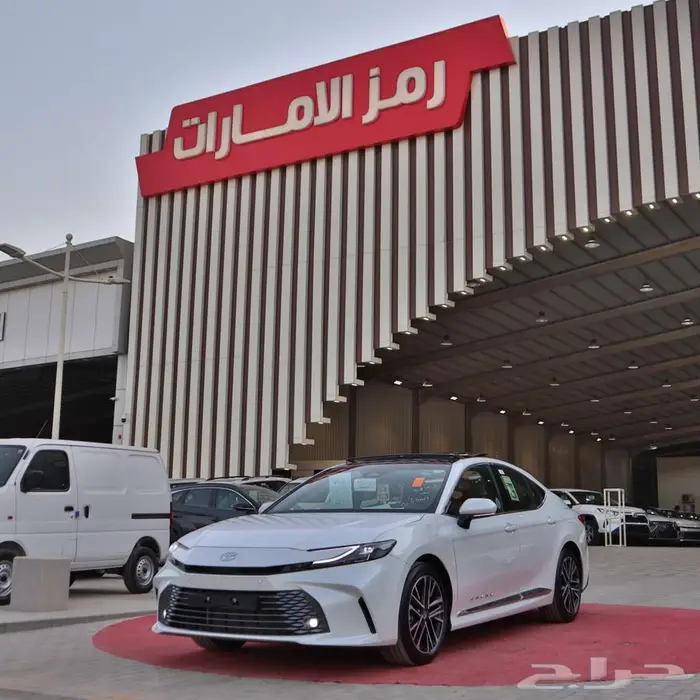 تويوتا كامرى قراندى 2025 كاش واقساط 17