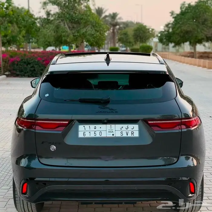 F-pace ( R دايناميك ) على الضمان 17