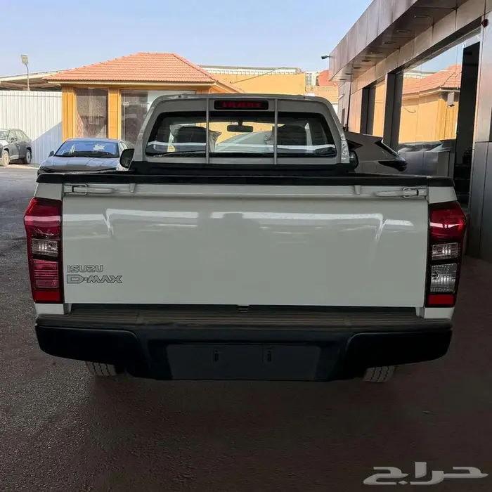 ايسوزو غمارة 2025 زجاج كهرباء خليجي بأقل سعر لدى الفريدي 2