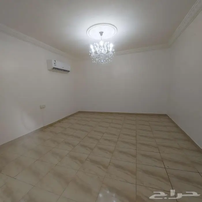 شقة للايجار بحي اشبيليا 7