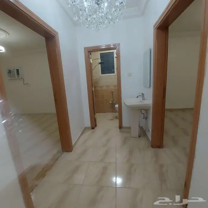 شقة للايجار بحي اشبيليا 4