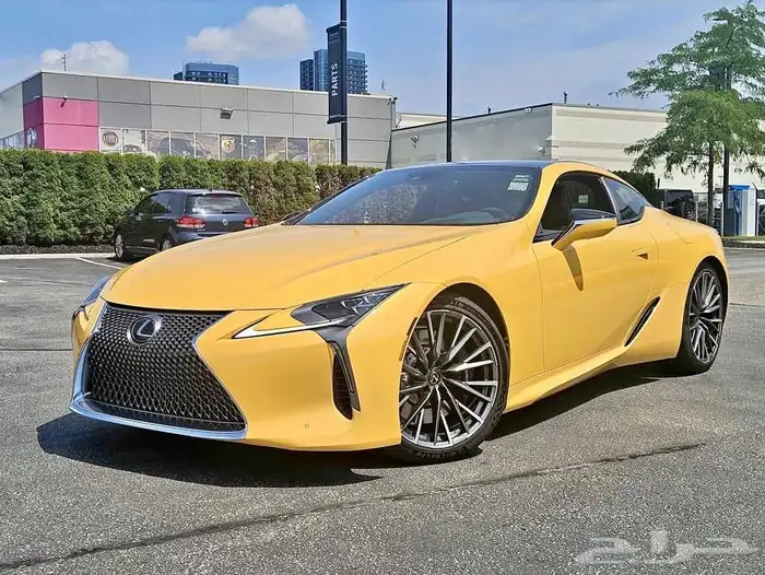 للبيع لكزز LC500 موديل 2024 شبه اصفار وارد كندا 0