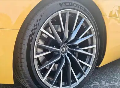 للبيع لكزز LC500 موديل 2024 شبه اصفار وارد كندا index