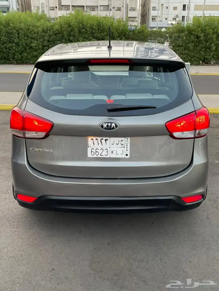 كيا كارينز 2016 9