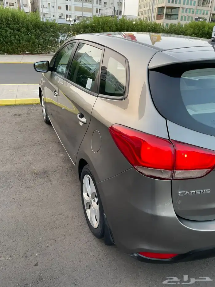 كيا كارينز 2016 8
