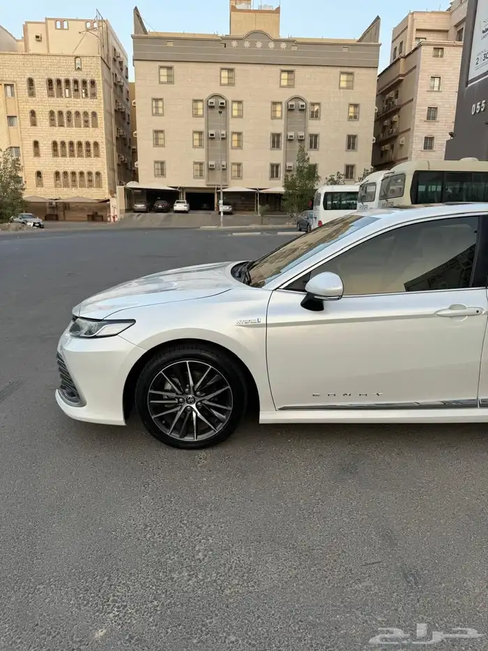 كامري GLE X هايبرد 2022 1