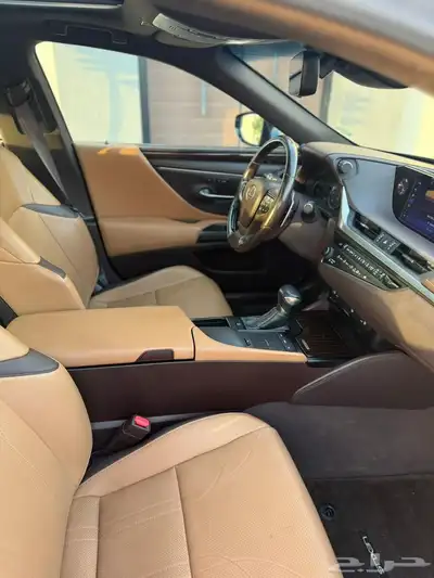 لكزس 2020 ES350 فل كامل للبيع 15