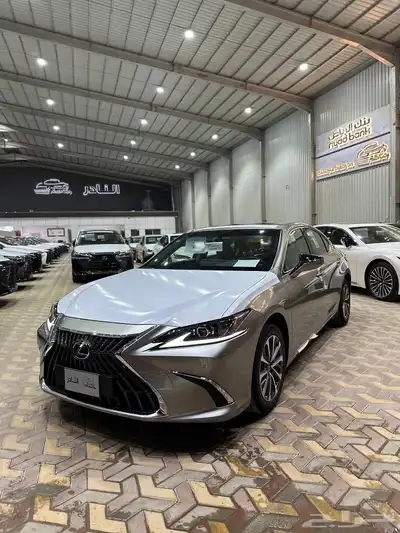 لكزس Es AA AH سعودي 25 كاش واقساط 3