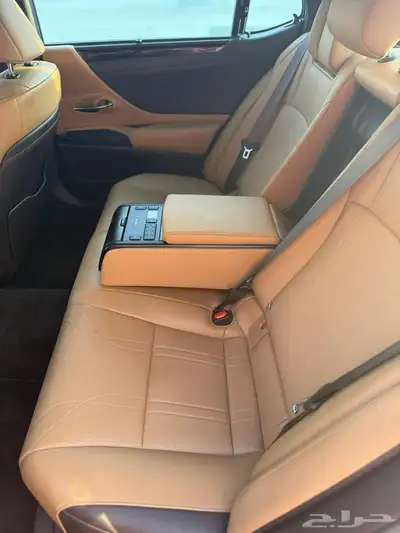 لكزس 2020 ES350 فل كامل للبيع 24