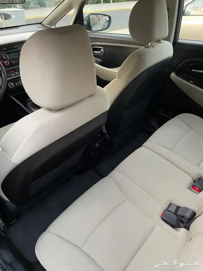 كيا كارينز 2016 14