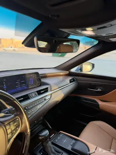 لكزس 2020 ES350 فل كامل للبيع 13