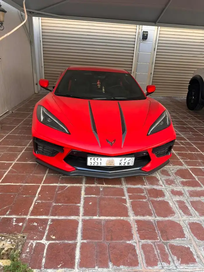 كورفيت 2023 V8 0