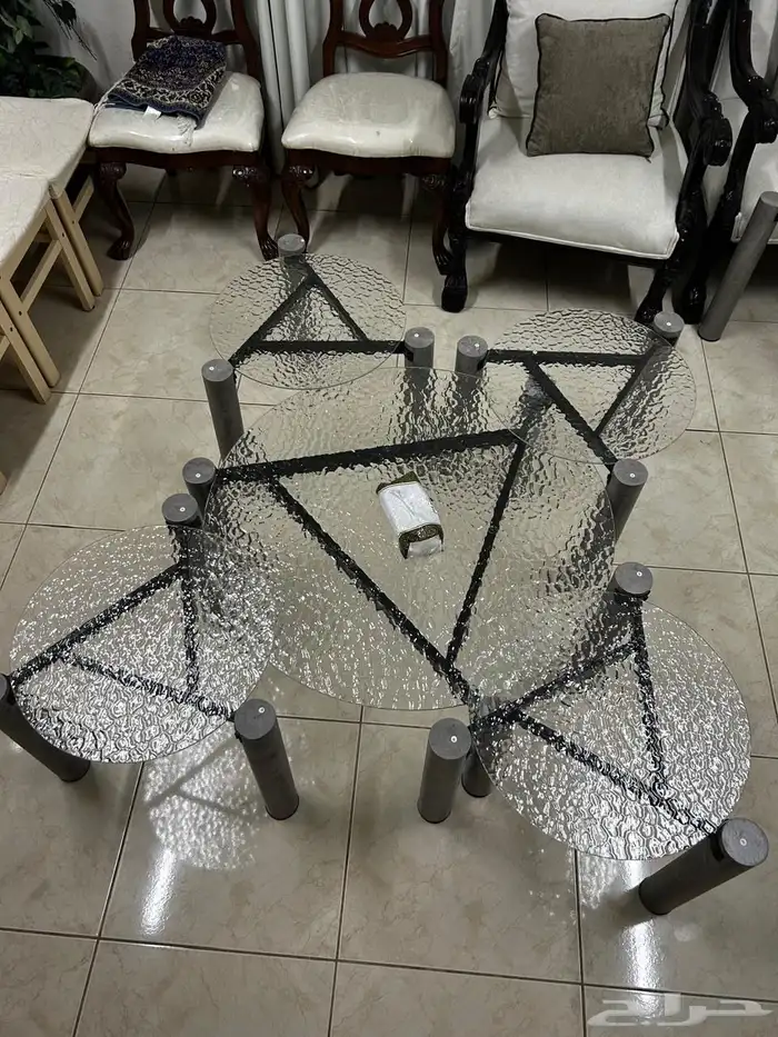 طاولات زجاجة جديده ممتازه 1