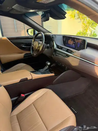 لكزس 2020 ES350 فل كامل للبيع 16