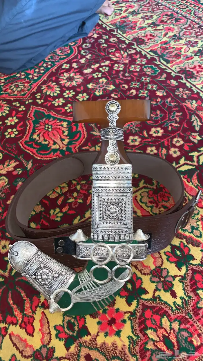 الرأس وتر و الصب معدن (والملبس كففوو) 0