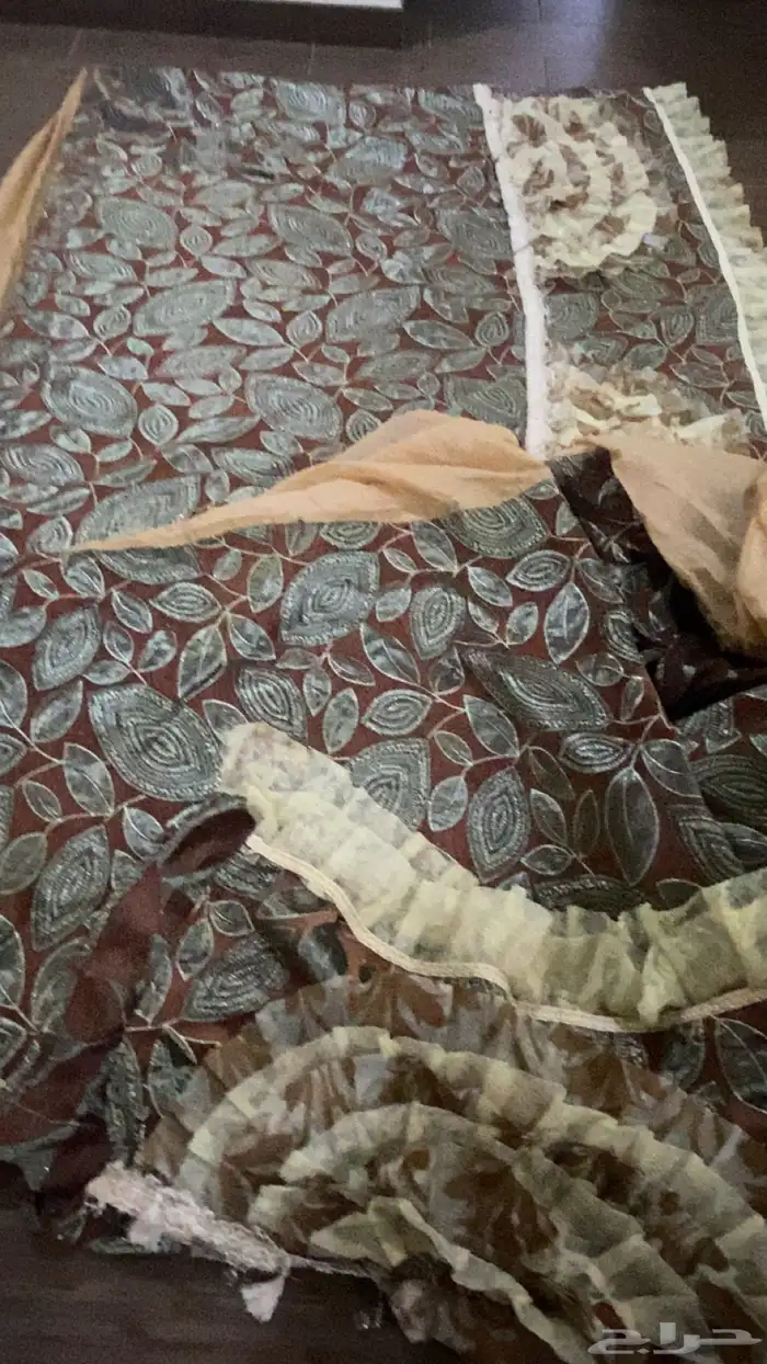 ملابس فرش قديمه مستخدم أسبوعين فقط 0