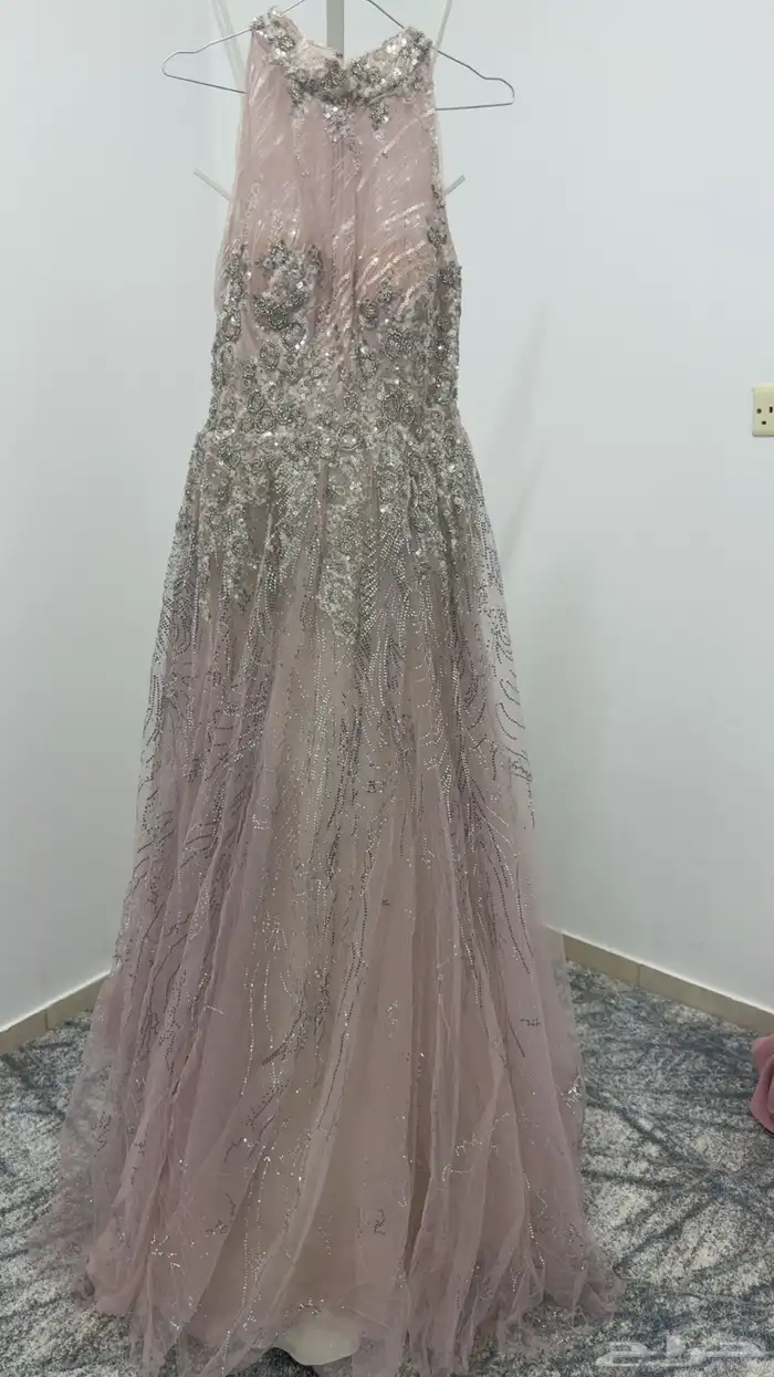 فساتين 0