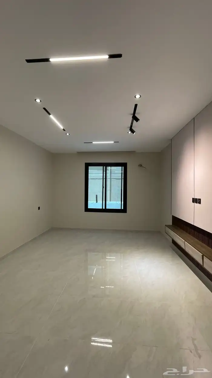 للبيع فيلا روف مع حوش وشقق وملاحق 12