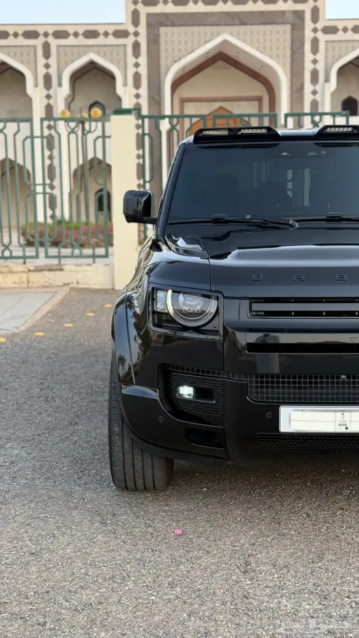 ديفندر 8V 110 2022 0
