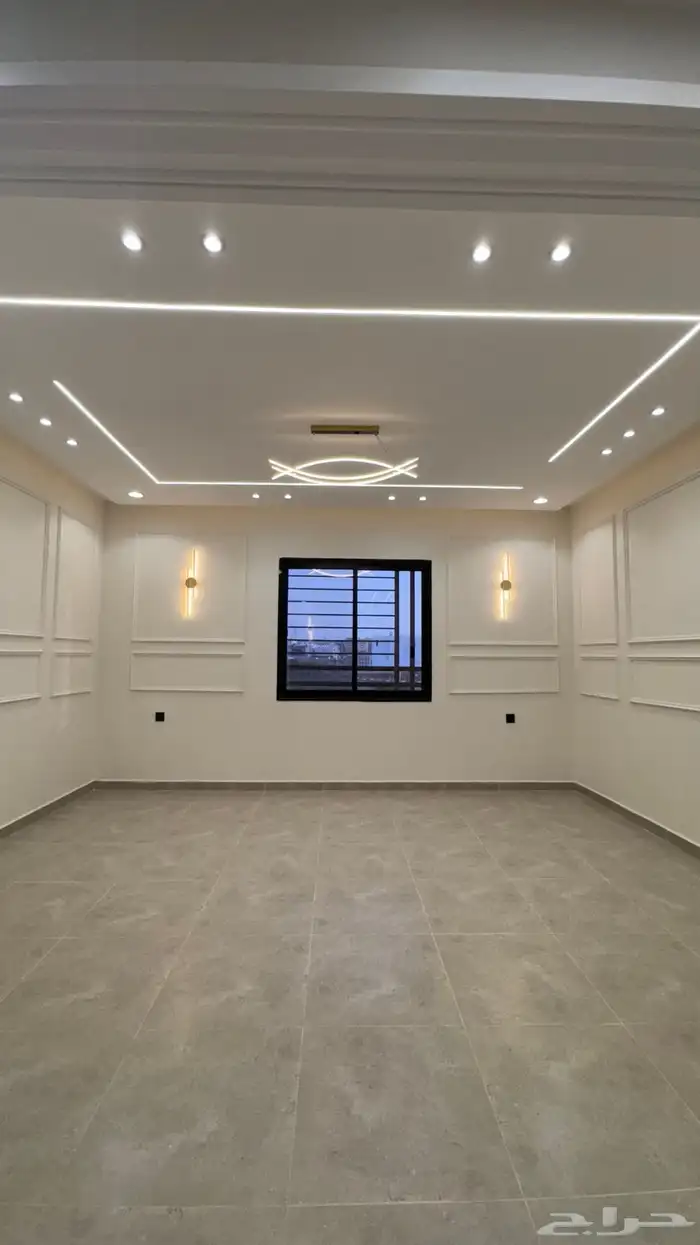 للبيع شقق تشطيبات راقيه 6 غرف مع سطح حى الضيافه 12
