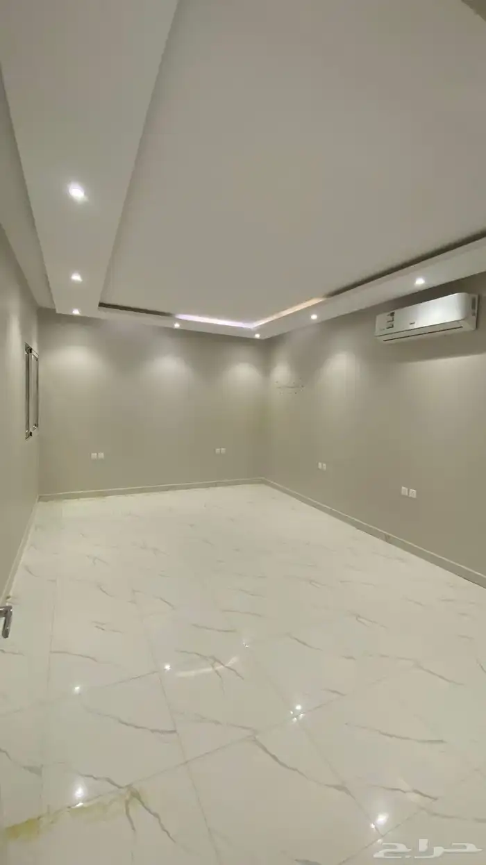 شقة سكنية بحي الخزامى بعنيزة تشطيب شبه جديد 5