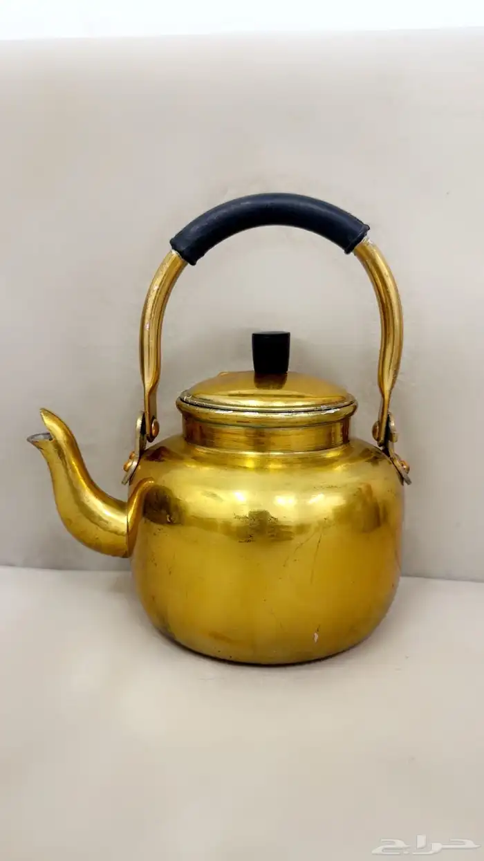 ابريق شاهي اصفر صناعه هنديه ختم ابو تاج 2
