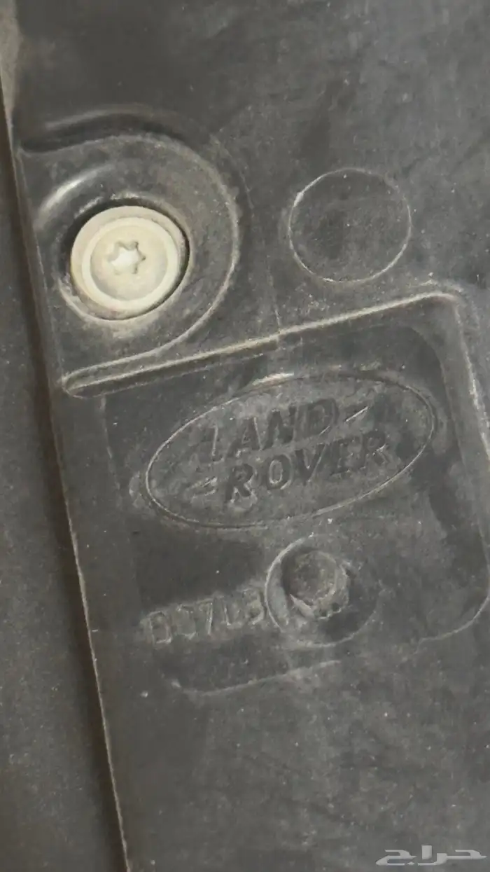 اسطب رنج روفر فوج خلفي يمين وكالة 4