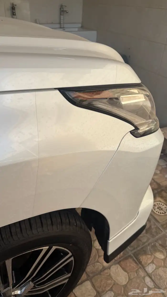 لكزس LX 570 s فل ممشى قليل مخزن البدي وكالة 26