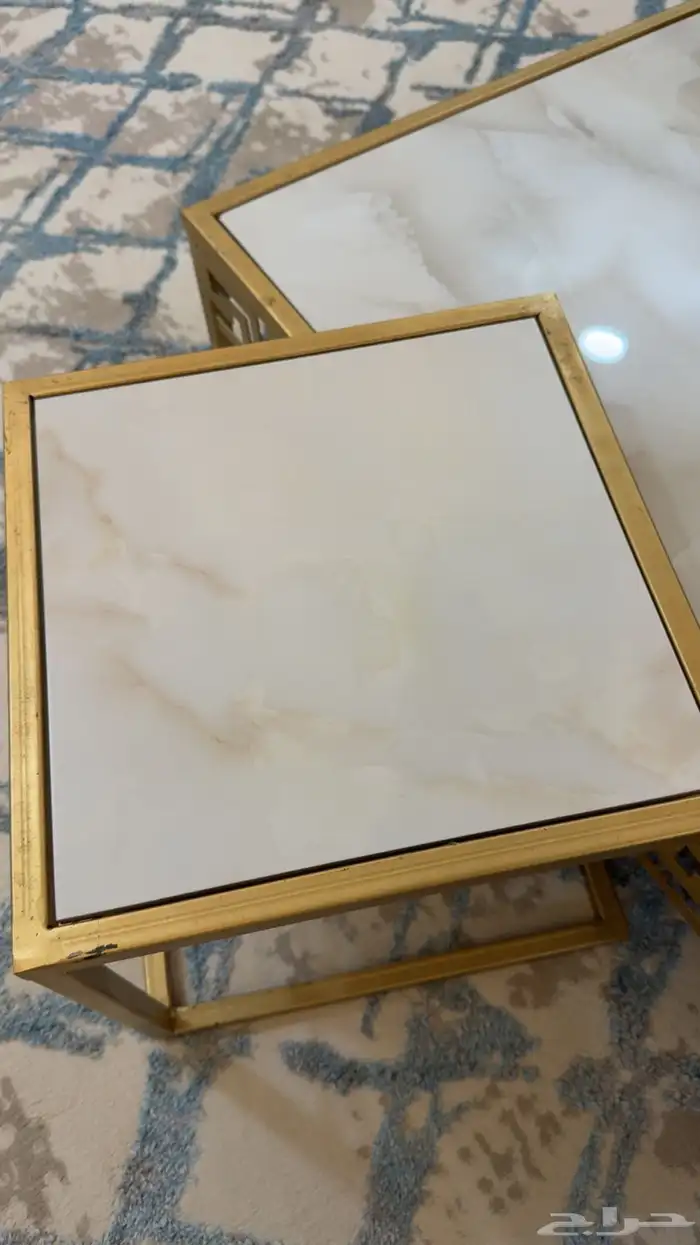 طاوله مع خدمه اربع نظيفه وجديده 300 1