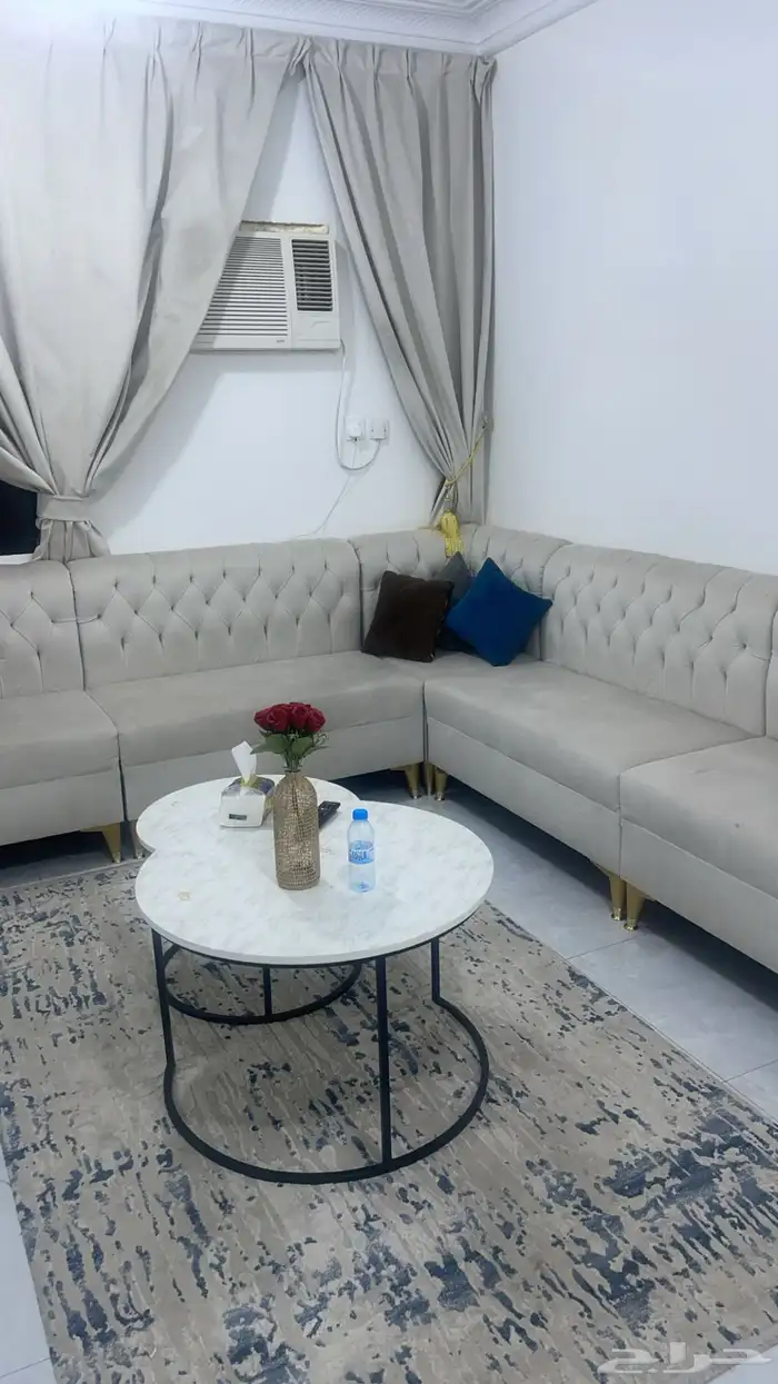 كنب مع الستارة وطولات الخدمة 0