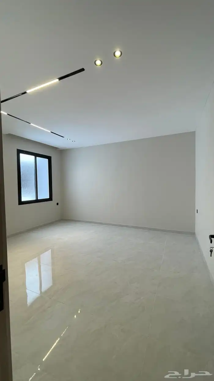 للبيع فيلا روف مع حوش وشقق وملاحق 16