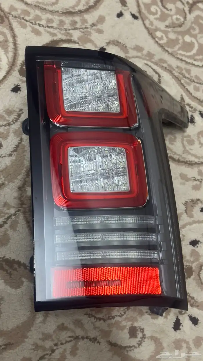 اسطب رنج روفر فوج خلفي يمين وكالة 0