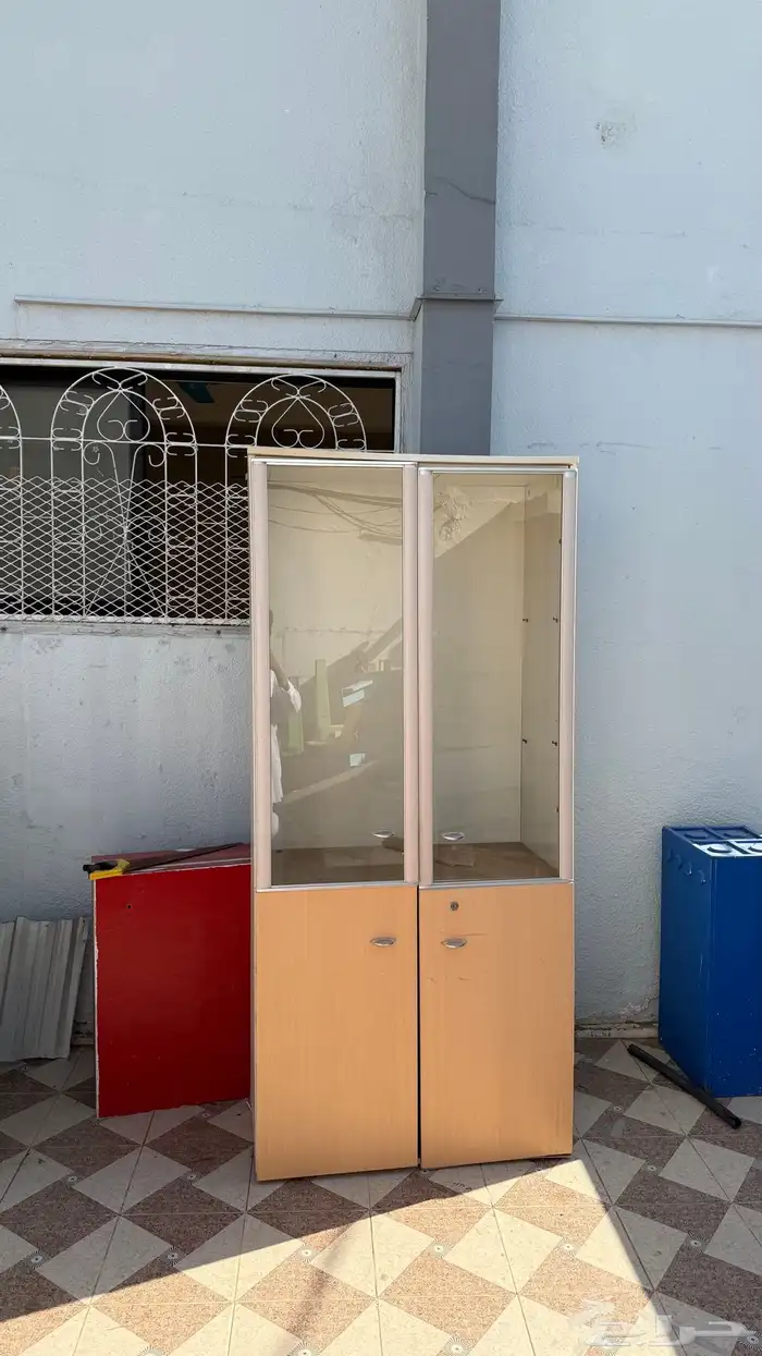 يوجد اثاث منزلي 1