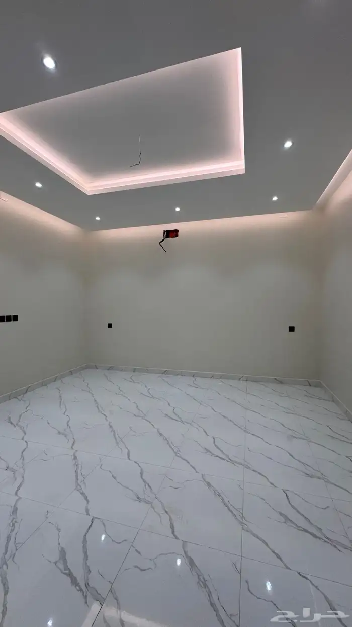 للبيع شقه ارضيه 6 غرف وحوش مع بايكه من 520الف احد رفيده 10