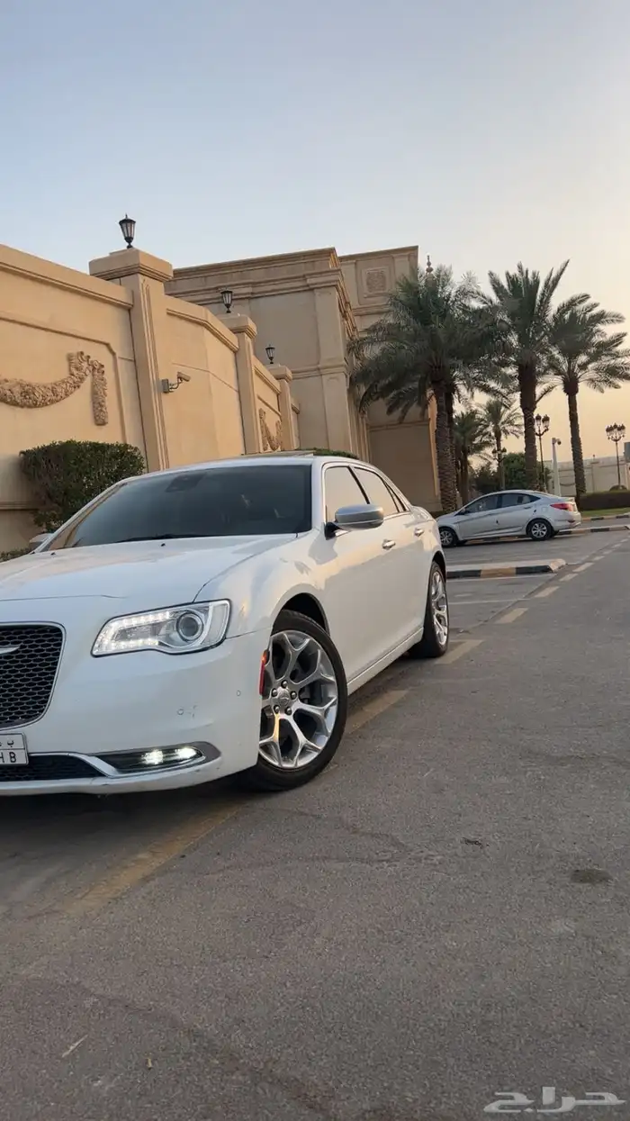 كرايسلر 2022 3
